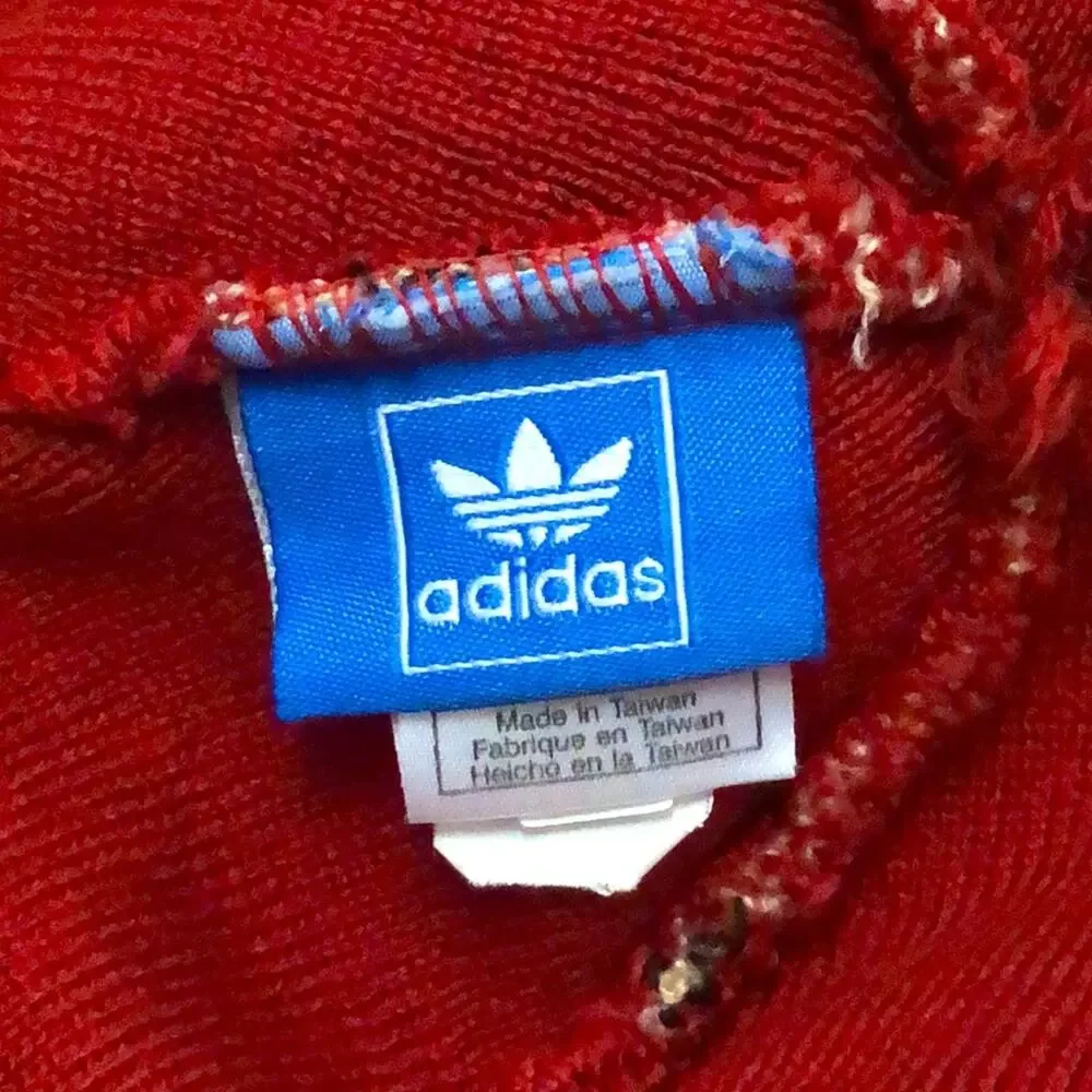 Adidas Indiana University Hoosiers IU Pom Pom Beanie Size Youth
